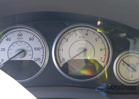 2010 Chrysler Town & Country Lx z USA, uszkodzony, nr VIN 2A4RR4DEXAR133232